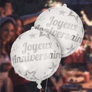 Ballon métallique noir et argent "Joyeux Anniversaire" de 35 cm, idéal pour une décoration chic et élégante. Gonflable à l'air avec paille incluse ou à l'hélium, durée de flottement de plus de 48 heures.