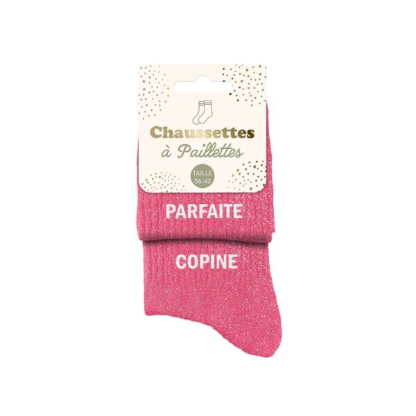DUO PARFAITE COPINE. À la recherche d'une paire de chaussettes originale