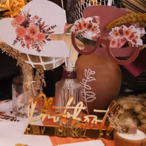 Illuminez votre photobooth avec cette élégante décoration dorée !