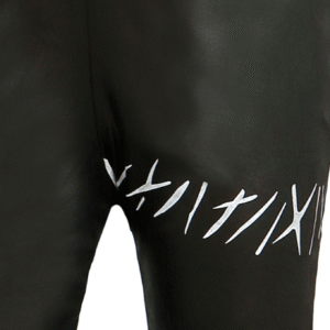 Déguisement Black Kitty enfant comprenant une combinaison noire, une ceinture et un masque avec oreilles de chat, idéal pour les fêtes costumées, Carnaval, Halloween, les spectacles