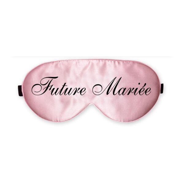 Offrez-vous un moment de pure détente avec ce masque de sommeil "Future Mariée". Vous vous endormirez en rêvant de votre grand jour et vous vous réveillerez toute belle et reposée.