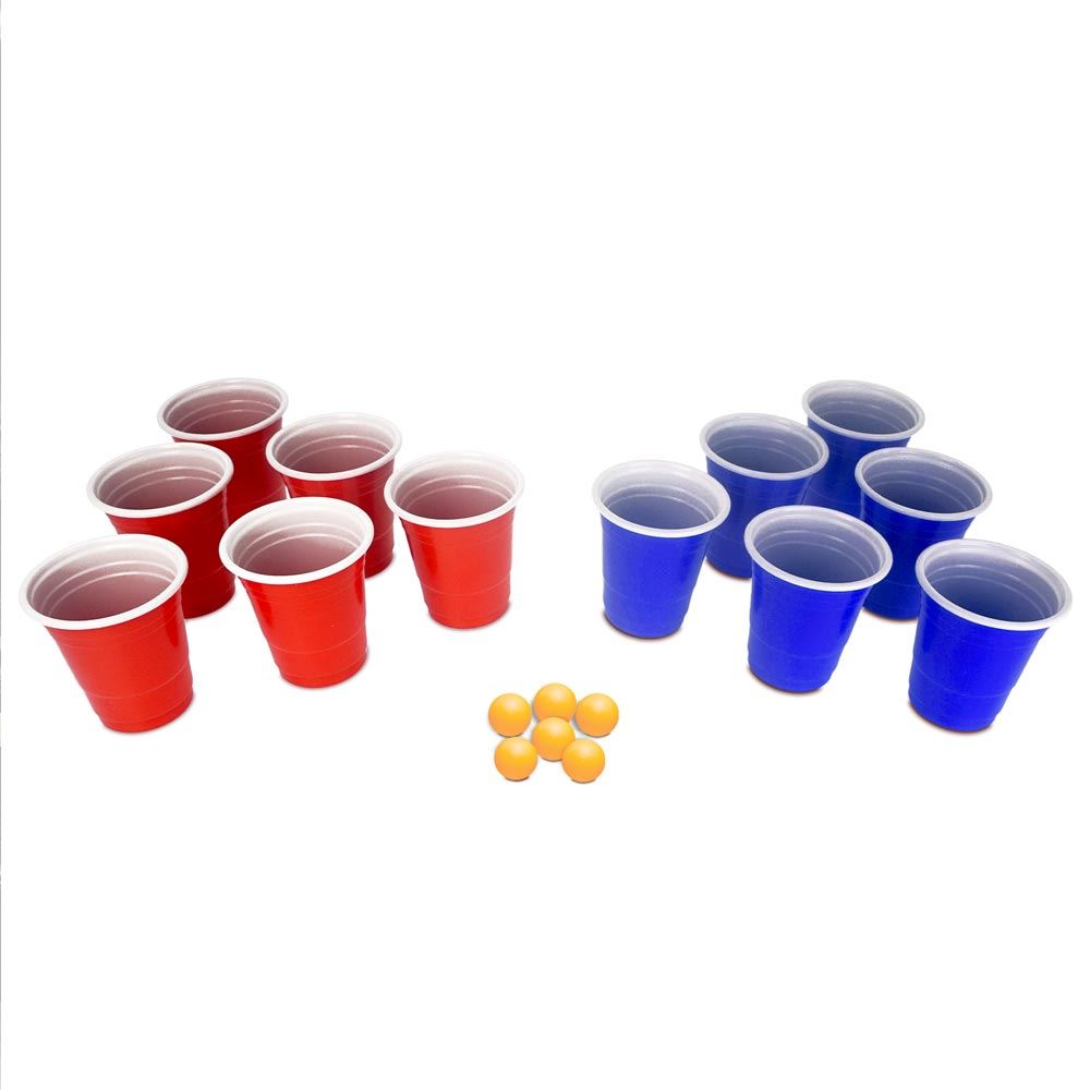 BEER PONG Ce kit de beer pong contient 6 balles et 12 gobelets. Les gobelets géants américain sont de couleur bleu et rouge. Ils ont une contenance de 500 ml. Pour jouer, vous devez remplir ces verres avec de la bière. Lancez une balle dans l'un des verres de votre adversaire et si vous y arrivez votre adversaire doit boire le contenu du verre. Le premier à avoir tous ses verres vides perd ! Ce kit de beer pong est l'animation idéale à l'occasion d'une soirée entre amis ou de votre anniversaire.