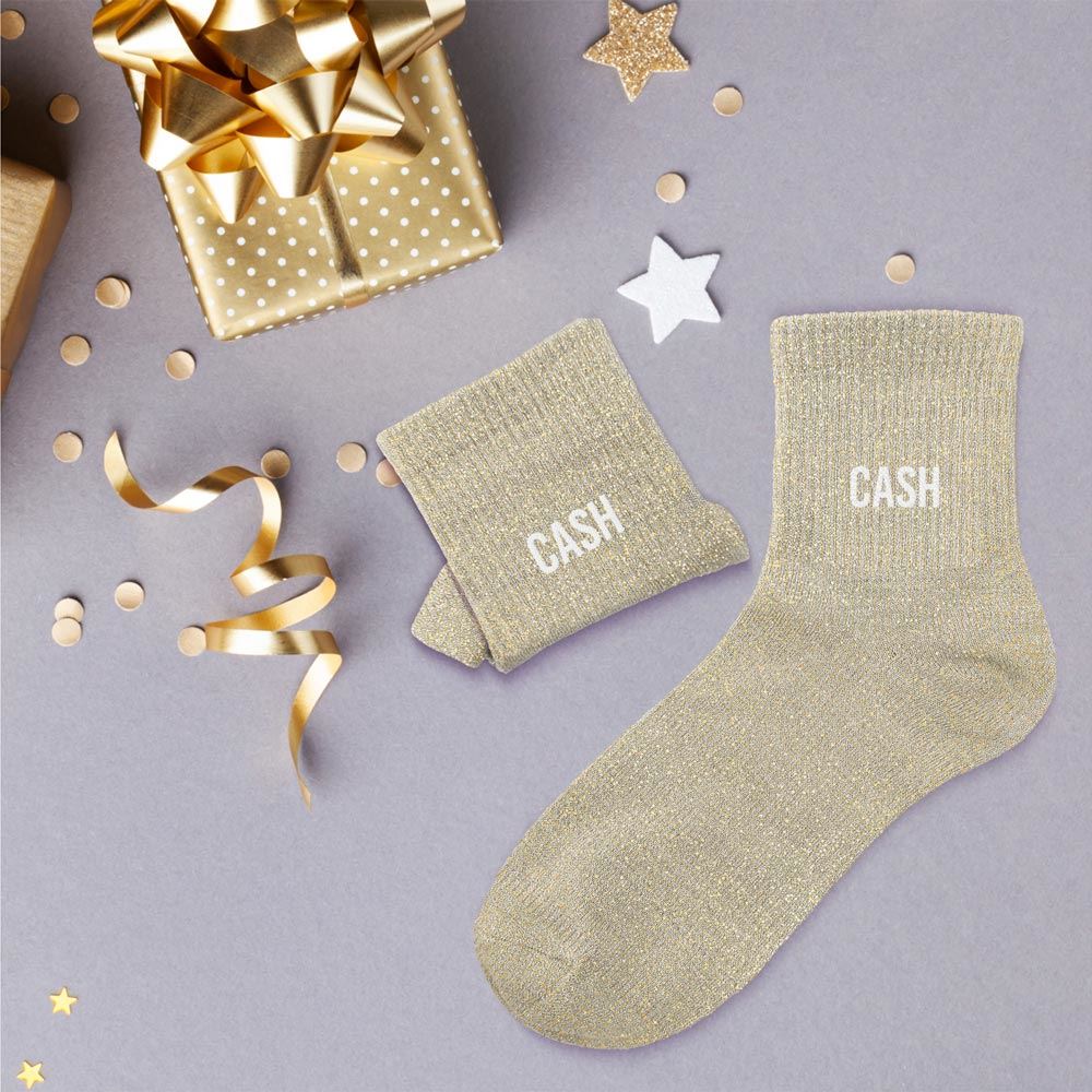 CHAUSSETTES PAILLETTES CASH. A la recherche d'une paire de chaussettes originale qui tient au chaud ? Notre paire de chaussettes à paillettes "Cash" est l'accessoire Mode idéal ! Taille : 36-42