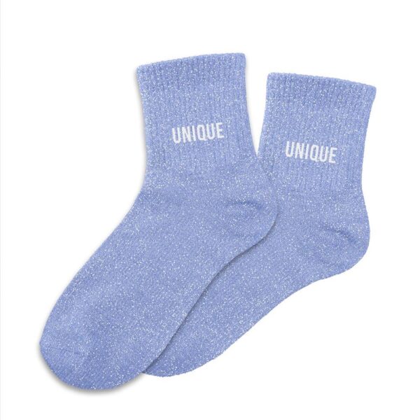 CHAUSSETTES PAILLETTES UNIQUE. A la recherche d'une paire de chaussettes originale qui tient au chaud ? Notre paire de chaussettes à paillettes "Unique" est l'accessoire Mode idéal ! Taille : 36-42