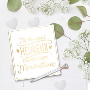 LIVRE D’OR MARIAGE. Avec des notes personnelles, d’autres plus officielles, entre humour et émotion, ce livre d’or sera le meilleur témoin de votre mariage. Avec l’inscription « ils vécurent heureux entourés d’invités merveilleux », Couleur blanc. Effet doré. 30 pages.