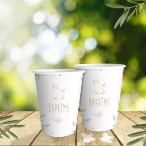 PACK 6 GOBELETS BAPTEME. Mettez en avant votre décoration de table de baptême grâce à nos gobelets originaux ! Nos modèles sobres à motifs de colombes dorées sauront embellir votre décoration de table de baptême !