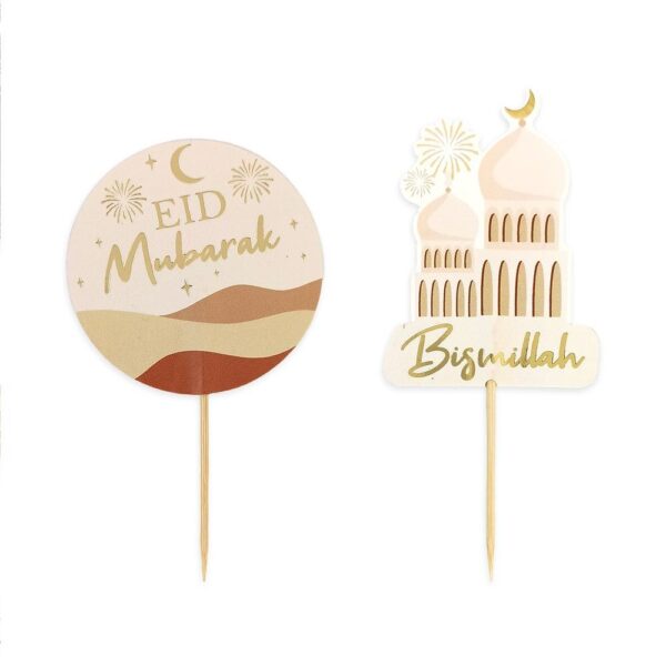 PICS DECO AID MUBARAK. Pour vos clients voulant fêter l'Aïd et la fin du ramadan, nous vous proposons nos 12 pics déco "Aïd Mubarak". Fabriqués en papier, notre duo comporte 12 pièces : 6 ronds avec la mention "Eid Mubarak" et 6 avec des bâtiments à l'architecture islamique incluant la mention "Bismillah" .