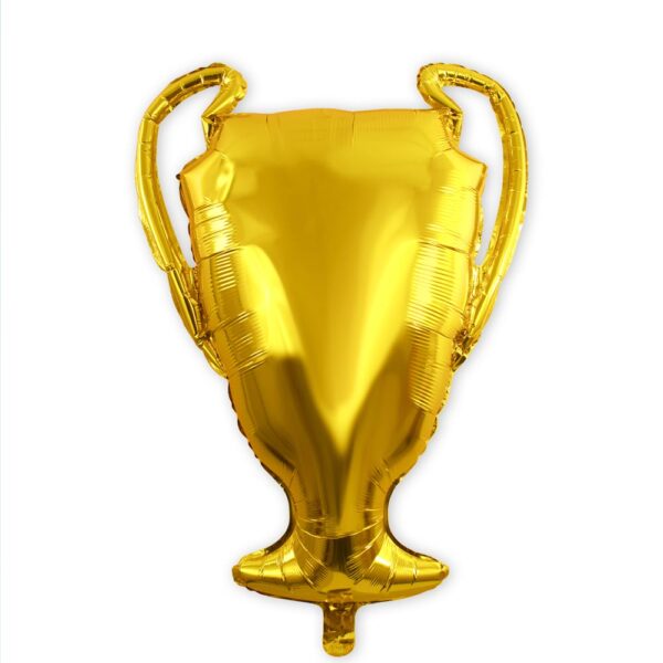 BALLON METALLIQUE COUPE. Ce ballon métallique en forme d'une coupe est idéal pour créer une ambiance festive lors d'une fête ou de l'anniversaire d'un enfant. Etoiles pleins les yeux garanties ! Très facile d'utilisation car sans nœud à faire, ce ballon métallique coupe possède une paille de gonflage incluse. Il peut se gonfler à l'air ou à l'hélium. La tenue au gonflage est de plus de 48 heures. Le ballon prend la forme d'une coupe brillante dorée à anses