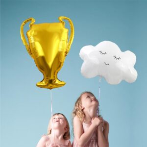 BALLON METALLIQUE COUPE. Ce ballon métallique en forme d'une coupe est idéal pour créer une ambiance festive lors d'une fête ou de l'anniversaire d'un enfant. Etoiles pleins les yeux garanties ! Très facile d'utilisation car sans nœud à faire, ce ballon métallique coupe possède une paille de gonflage incluse. Il peut se gonfler à l'air ou à l'hélium. La tenue au gonflage est de plus de 48 heures. Le ballon prend la forme d'une coupe brillante dorée à anses