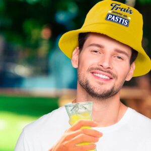 BOB "FRAIS COMME UN PASTIS". Ce bob jaune Frais comme pastis est le chapeau qu il vous faut pour les vacances. Pour un été farniente ou pour des ballades, il sera votre meilleur allié mode contre le soleil ! Avec une taille unique pour adulte, ce bob pastis se portera confortablement toute la journée et jusque tard dans la soirée pour prolonger la fête ! Convient à la majorité de tours de tête.