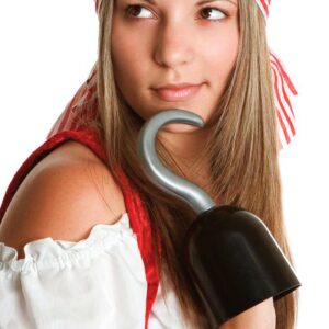 Qu'est-ce qu'un pirate sans son crochet ? Ce crochet de pirate en plastique gris, avec son manche noir, est l'accessoire idéal pour parfaire votre déguisement de flibustier. Que ce soit pour un carnaval, une soirée déguisée ou même un événement à thème, ce crochet fera sensation ! Alors, hoist the flag et préparez-vous à conquérir les mers (ou du moins, la piste de danse).