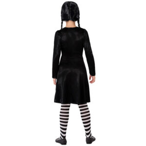 Votre enfant va briller avec ce déguisement de robe noire d’écolière, idéal pour Halloween, les fêtes déguisées ou tout simplement pour un look scolaire vintage. Avec ses détails subtils et son allure élégante, ce costume est parfait pour les petites fêtardes qui veulent allier style et originalité.