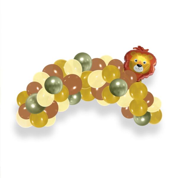 KIT ARCHE A BALLONS LION JUNGLE. Notre kit arche à ballons en quadricolore Lion est la décoration qui fera sensation lors d'un anniversaire ou évènement festif ! Colorée et follement touchante, notre kit arche ballons comporte 41 ballons colorés dont 12 ballons miel doré, 11 ballons caramel, 12 ballons jaune pastel, 6 ballons sauge métallique ainsi qu'un mignon ballon coloré en forme de Lion. Un accessoire original qui laissera un souvenir mémorable à vos invités