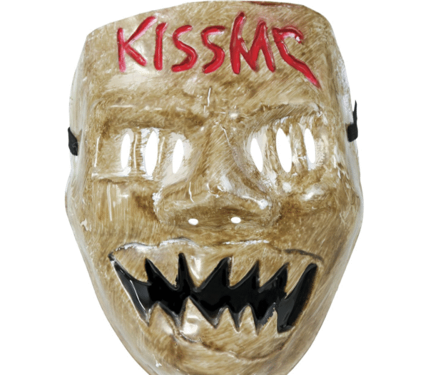 Fabriqué en PVC léger et résistant, ce masque est conçu pour être porté facilement pendant toute la soirée. Grâce à son élastique ajustable, il s’adapte parfaitement aux enfants pour un maintien optimal sans gêner la respiration ni la vision.