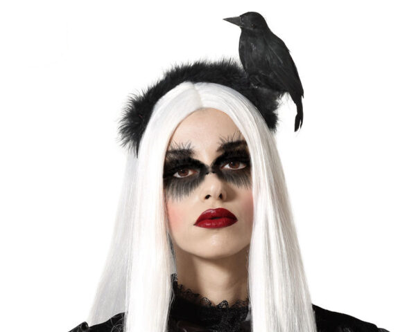 Ajoutez une touche mystique et envoûtante à votre tenue avec ce serre-tête orné d'un corbeau majestueux. Idéal pour Halloween, une soirée gothique ou un costume de sorcière, cet accessoire fascinant vous donnera une allure sombre et intrigante.