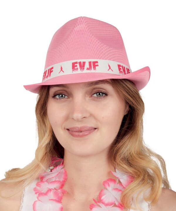 Célébrez la future mariée avec style et originalité grâce à notre chapeau EVJF rose. Cet accessoire fun et tendance est parfait pour identifier votre équipe et ajouter une touche festive à cette journée spéciale.