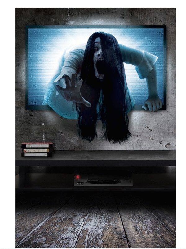 La porte de l’enfer s’ouvre… grâce à cet adhésif possédé. Avec cette décoration adhésive "Possédée", vous plongez instantanément votre espace dans un univers effrayant et surnaturel. Que ce soit pour Halloween, une soirée à thème horreur, ou simplement pour donner une touche macabre à votre maison, cet adhésif transformera votre environnement en un véritable portail vers l’au-delà. La peur se dépose directement sur vos murs.