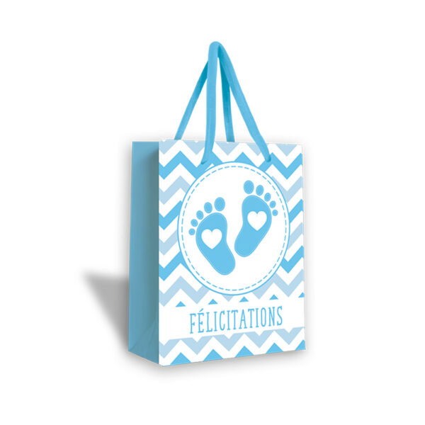 Mettez en valeur vos cadeaux de naissance avec notre sac cadeau Baby. Son design délicat et ses couleurs douces sont parfaits pour célébrer l'arrivée d'un nouveau-né.