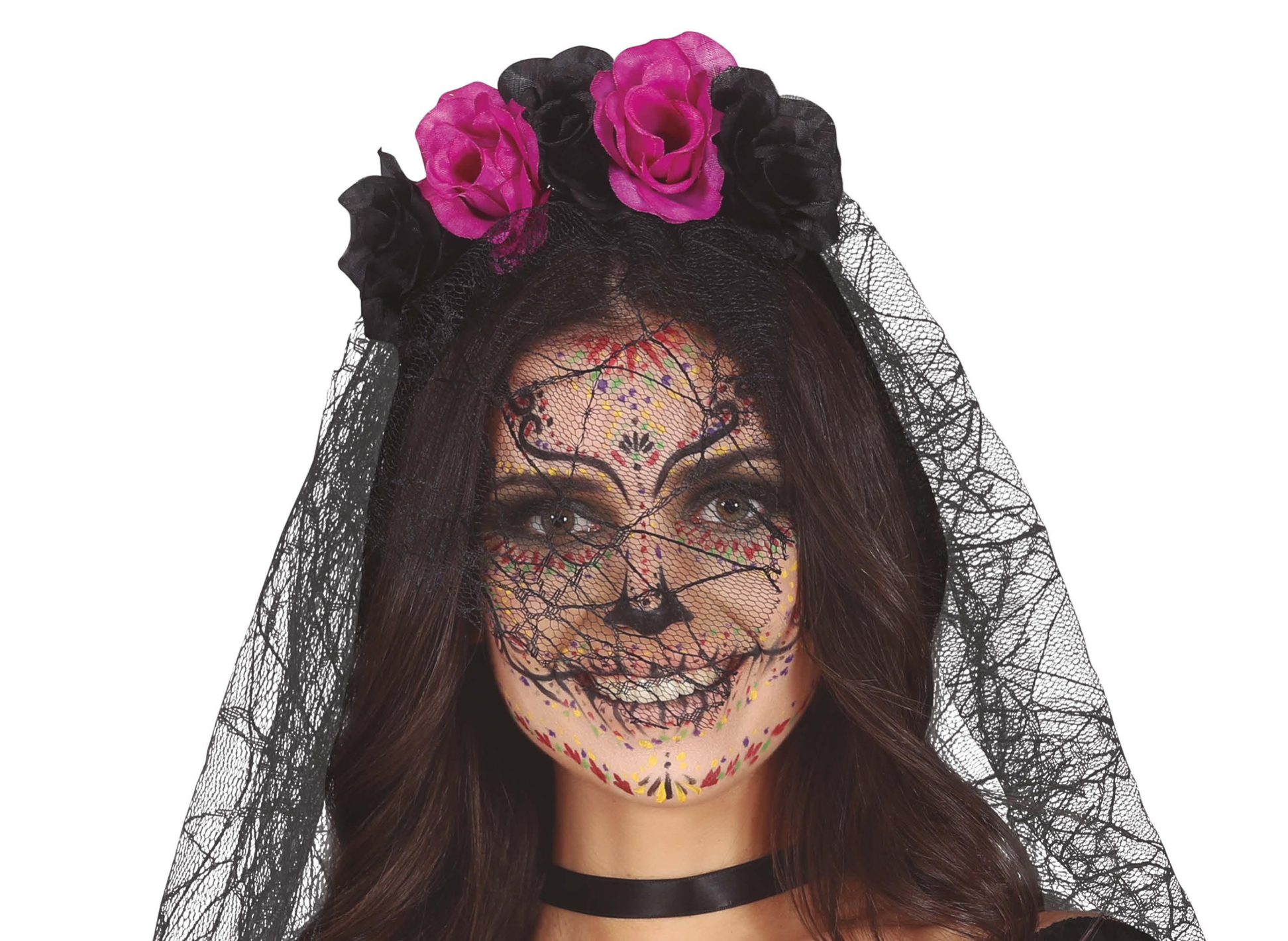 Apportez une touche de romantisme macabre à votre tenue avec ce serre-tête floral au duo sombre et mystérieux. Parfait pour les looks de sorcières élégantes, de mariées gothiques, ou simplement pour un style original et dramatique lors d’une soirée à thème.