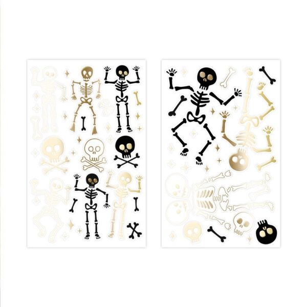Faites frissonner vos voisins et émerveillez les petits monstres en quête de bonbons grâce à nos stickers vitres Squelettes PM. Idéal pour une déco rapide, efficace et sans prise de crâne, ce lot de stickers transforme vos fenêtres en scènes d’outre-tombe stylées.