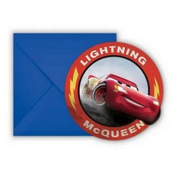 Faites vrombir les moteurs de l'excitation avec nos 6 Cartes d'Invitations Cars ! Parfaites pour tous les jeunes fans de l'univers de Flash McQueen et de Radiator Springs, ces invitations rondes sont le point de départ idéal pour une fête d'anniversaire pleine d'action. Chaque carte met en vedette l'incontournable Flash McQueen, entouré de l'inscription "Lightning McQueen", garantissant un sourire immédiat à chaque destinataire.