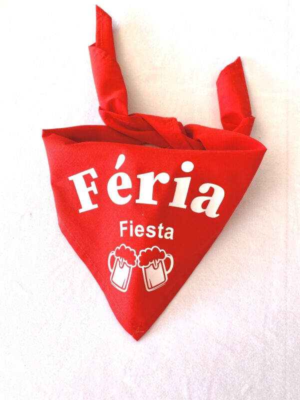 Arborez le style festif des ferias avec notre Bandana Féria ! L'accessoire traditionnel et polyvalent pour toutes vos célébrations