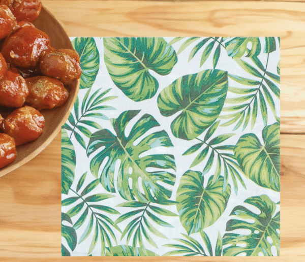 Apportez une touche d'exotisme à votre table avec nos 20 Serviettes Tropicales ! Un accessoire festif, pratique et jetable pour toutes vos célébrations sous le signe de la nature et du soleil.