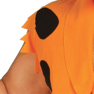 Prêt à chasser le mammouth ou à faire du feu avec des pierres ? Notre Déguisement Homme des Cavernes est l'ensemble parfait pour une transformation réussie ! Ce costume vous transportera directement à l'âge de pierre avec ses éléments caractéristiques : Une tunique orange à taches noires, coupée de manière irrégulière pour un aspect sauvage et primitif. Une ceinture bleue pour compléter le look et apporter un contraste coloré.
