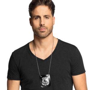Mettez une touche d'autorité à votre cou avec notre Collier Insigne de Police ! Un accessoire de déguisement stylé, facile à porter et parfait pour toutes vos célébrations