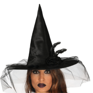 Pour un look d'Halloween élégant et mystérieux, ce chapeau de sorcière noir avec fleurs est l'accessoire parfait