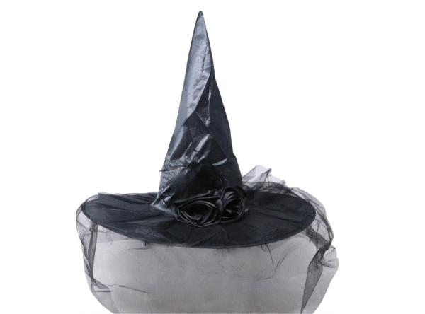 Pour un look d'Halloween élégant et mystérieux, ce chapeau de sorcière noir avec fleurs est l'accessoire parfait