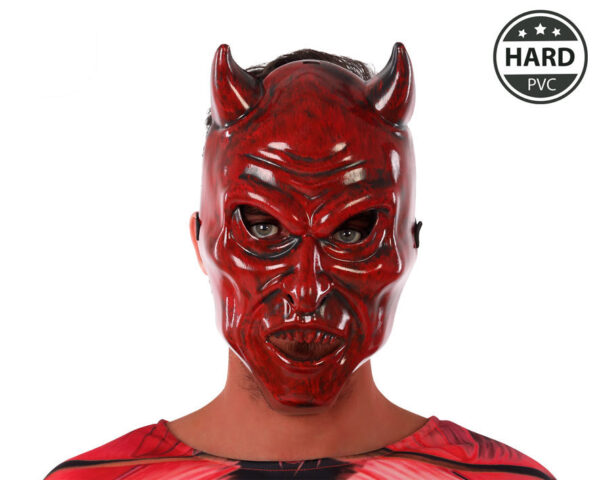 Pour un déguisement à la fois terrifiant et stylé, optez pour ce masque de diable.