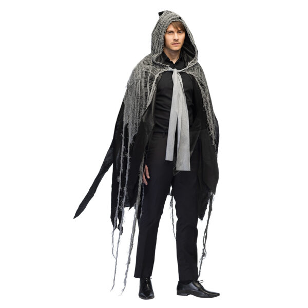 Cette cape Gloom est l'accessoire idéal pour transformer n'importe quelle tenue de base en un costume complet. Elle peut être portée sur une robe simple comme sur la photo ou sur des vêtements plus couvrants pour un effet plus sombre et dissimulé. Son style unique en fait un choix mémorable pour Halloween.