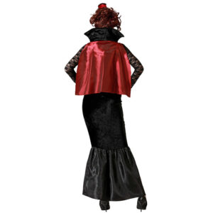 Déguisement de sirène vampire pour femme. La robe est longue et moulante en velours noir avec un ourlet évasé en satin noir et doré. Elle inclut une mini-cape rouge à col montant et des manches longues en dentelle noire.