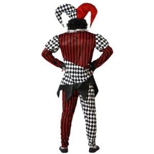 Déguisement d'Arlequin Maléfique pour adulte, avec un motif asymétrique de damier noir et blanc et de rayures rouges et noires. Le costume est composé d'un haut de bouffon et d'un pantalon assorti.