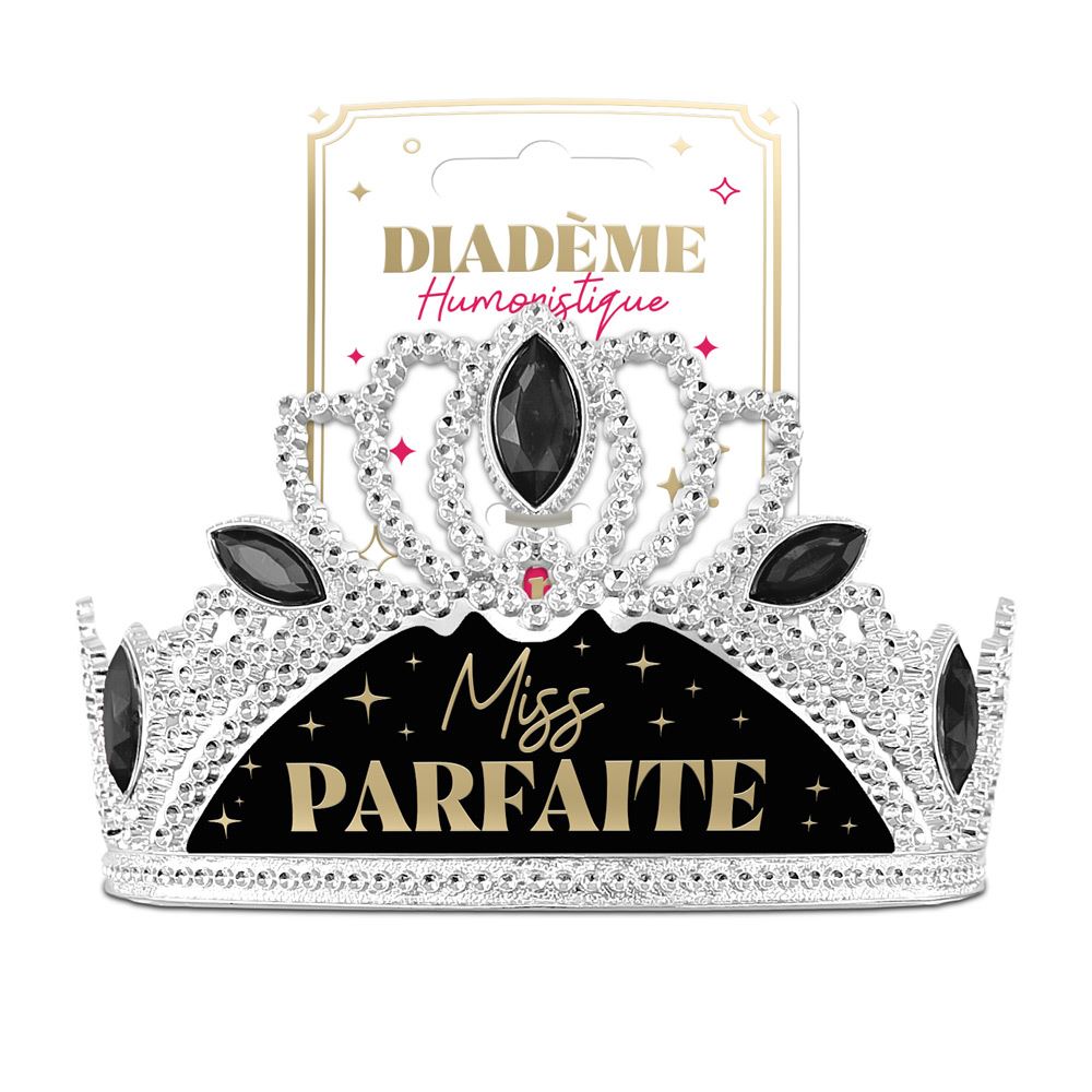Ce diadème "Miss Parfaite" est l'accessoire qu'il vous faut pour désigner la reine de la soirée. Son design élégant, ses finitions noires sophistiquées et ses strass étincelants lui donnent une allure de véritable Miss. Il est idéal pour des photos mémorables et un look qui fera sensation.