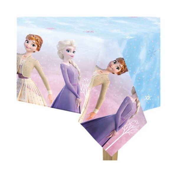 Nappe de fête Disney La Reine des Neiges illustrant Elsa et Anna sur un fond de paysage hivernal bleu et rose parsemé de flocons.
