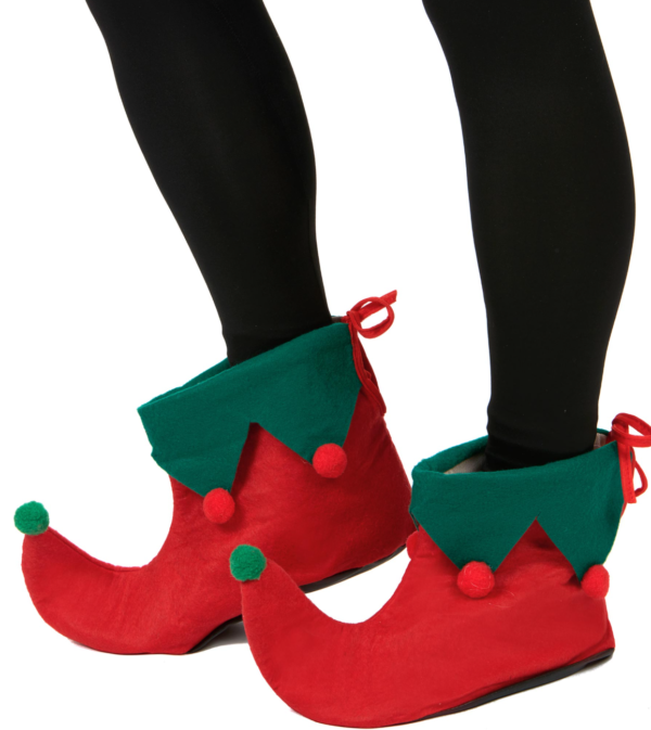 Paire de sur-chaussures de lutin de Noël rouges avec un col vert dentelé et des pointes recourbées vers le haut.