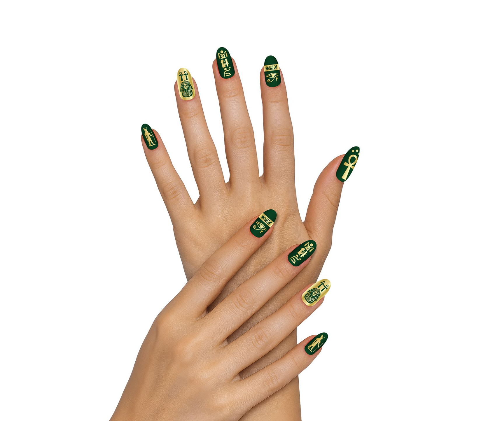 faux ongles longs vert émeraude décorés de symboles égyptiens dorés tels que l'œil d'Horus, la croix Ankh et des hiéroglyphes.