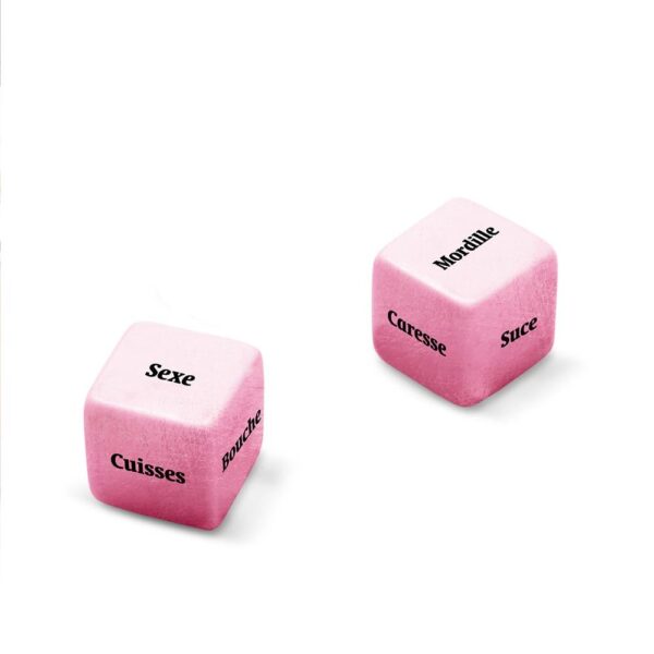 Pimentez vos soirées avec le Jeu de dés Coquins Féminin ! Combinez actions et zones du corps pour des moments de sensualité uniques à deux. Sensualité garantie !