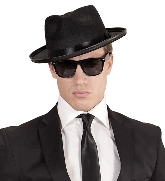 Adoptez le look agent secret ou rock star avec nos Lunettes Noires Classiques ! Un accessoire indémodable et polyvalent pour tous vos déguisements et soirées à thème.