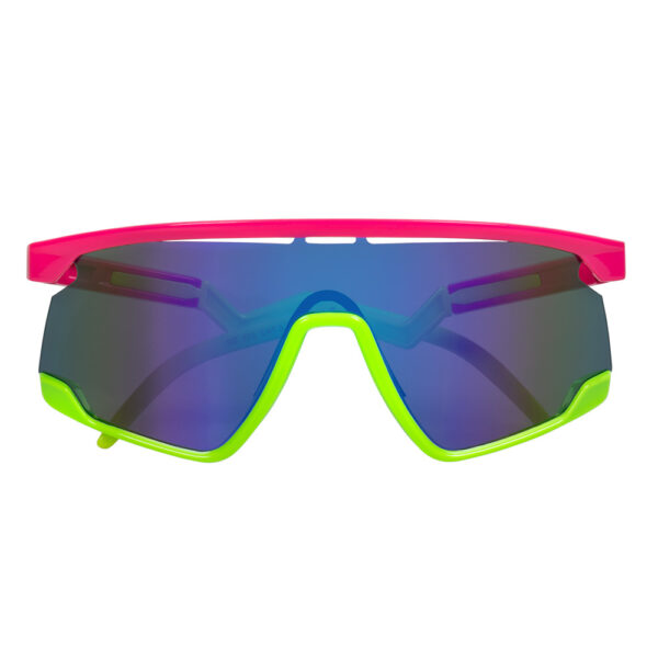Adoptez un look flashy et rétro avec nos lunettes sport bicolores rose et vert fluo ! L'accessoire indispensable pour vos festivals, soirées années 80 et événements décalés.