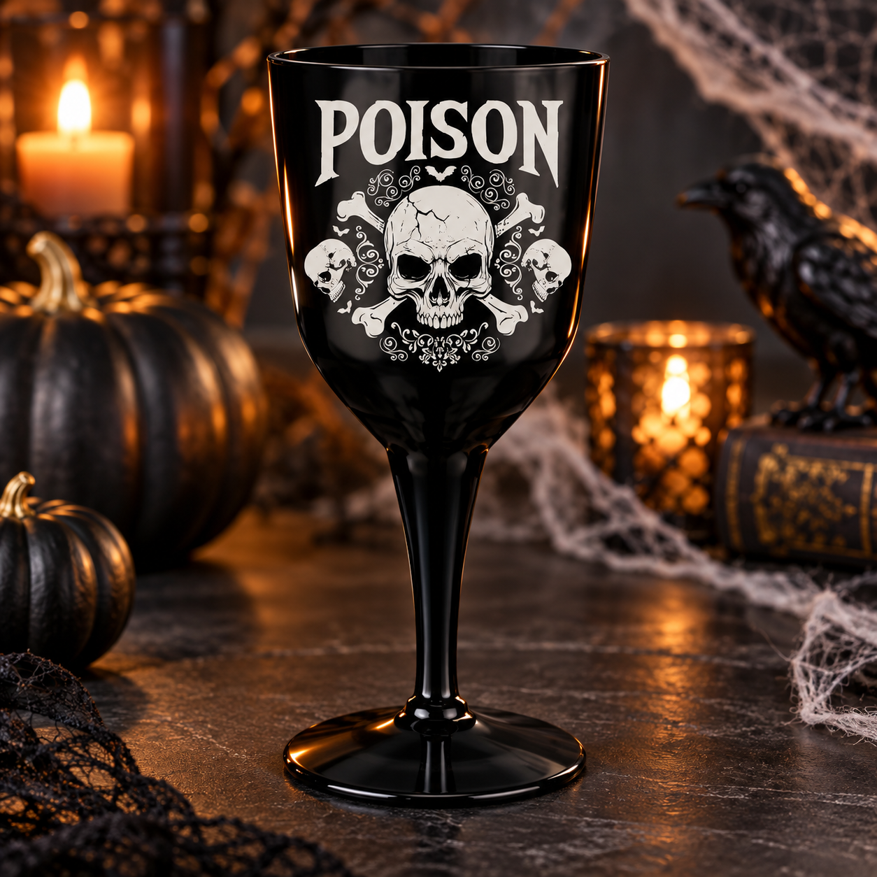 Coupe Poison noire Halloween avec tête de mort et os croisés, idéale pour soirée horreur, table gothique, buffet et décoration Halloween.